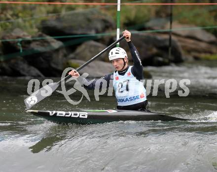 Wildwassersport. Alpe Adria Kanu Slalom. GURK 2013. Maximilian Roemer. Gurkerbruecke, 29.9.2013.
Foto: Kuess
---
pressefotos, pressefotografie, kuess, qs, qspictures, sport, bild, bilder, bilddatenbank