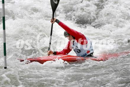 Wildwassersport. Alpe Adria Kanu Slalom. GURK 2013. Mario Leitner. Gurkerbruecke, 29.9.2013.
Foto: Kuess
---
pressefotos, pressefotografie, kuess, qs, qspictures, sport, bild, bilder, bilddatenbank