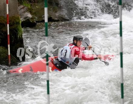 Wildwassersport. Alpe Adria Kanu Slalom. GURK 2013. Mario Leitner. Gurkerbruecke, 29.9.2013.
Foto: Kuess
---
pressefotos, pressefotografie, kuess, qs, qspictures, sport, bild, bilder, bilddatenbank