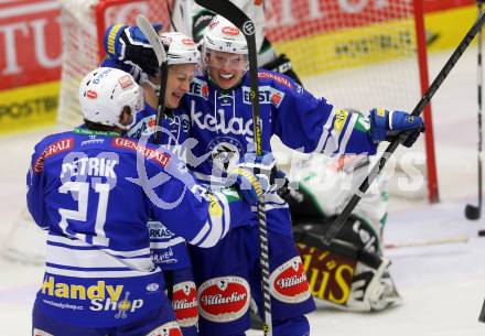 EBEL. Eishockey Bundesliga. EC VSV gegen HDD Telemach Olimpija Ljubljana. Torjubel Alexander Rauchenwald, Patrick Platzer, Benjamin Petrik (VSV). Villach, am 29.9.2013.
Foto: Kuess 


---
pressefotos, pressefotografie, kuess, qs, qspictures, sport, bild, bilder, bilddatenbank