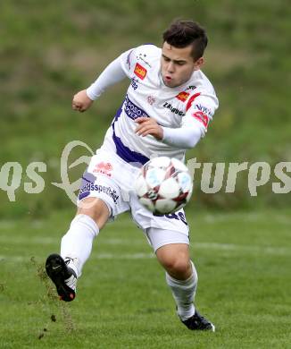 Fussball Unterliga Ost. SG SAK Amateure gegen Ruden. Manfred Ogris (SAK). Wiederndorf, am 6.10.2013.
Foto: Kuess
---
pressefotos, pressefotografie, kuess, qs, qspictures, sport, bild, bilder, bilddatenbank