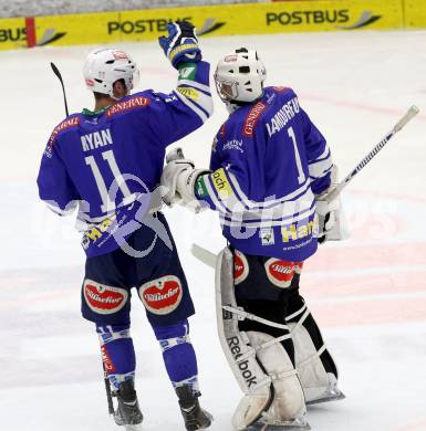 EBEL. Eishockey Bundesliga. EC VSV gegen HC Orli Znojmo. Jubel  Jean Philippe Lamoureux, Derek Ryan (VSV). Villach, am 6.10..2013.
Foto: Kuess 


---
pressefotos, pressefotografie, kuess, qs, qspictures, sport, bild, bilder, bilddatenbank