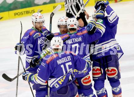 EBEL. Eishockey Bundesliga. EC VSV gegen HC Orli Znojmo. Torjubel (VSV). Villach, am 6.10..2013.
Foto: Kuess 


---
pressefotos, pressefotografie, kuess, qs, qspictures, sport, bild, bilder, bilddatenbank