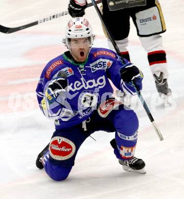 EBEL. Eishockey Bundesliga. EC VSV gegen HC Orli Znojmo. Torjubel  Brock McBride (VSV). Villach, am 6.10..2013.
Foto: Kuess 


---
pressefotos, pressefotografie, kuess, qs, qspictures, sport, bild, bilder, bilddatenbank