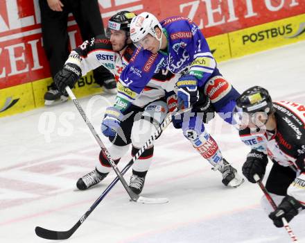 EBEL. Eishockey Bundesliga. EC VSV gegen HC Orli Znojmo. Derek Ryan,  (VSV), Lubomir Stach (Orli Znojmo). Villach, am 6.10..2013.
Foto: Kuess 


---
pressefotos, pressefotografie, kuess, qs, qspictures, sport, bild, bilder, bilddatenbank