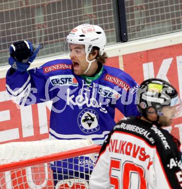 EBEL. Eishockey Bundesliga. EC VSV gegen HC Orli Znojmo.  Jubel Brock McBride (VSV). Villach, am 6.10..2013.
Foto: Kuess 


---
pressefotos, pressefotografie, kuess, qs, qspictures, sport, bild, bilder, bilddatenbank