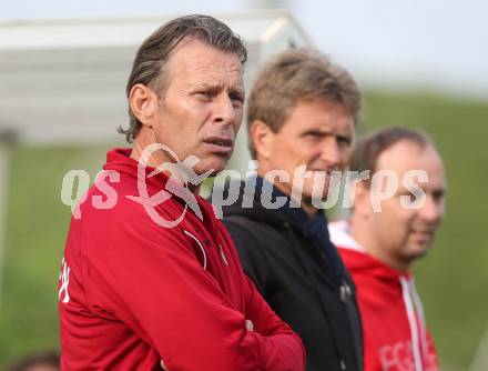 Fussball Unterliga Ost. SG SAK Amateure gegen Ruden. Trainer Franz Polanz (Ruden). Wiederndorf, am 6.10.2013.
Foto: Kuess
---
pressefotos, pressefotografie, kuess, qs, qspictures, sport, bild, bilder, bilddatenbank