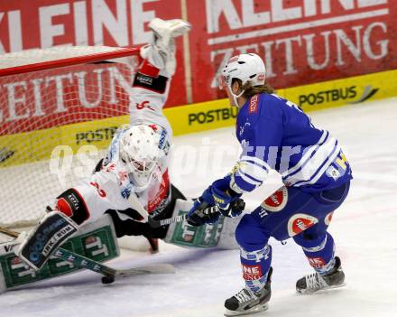 EBEL. Eishockey Bundesliga. EC VSV gegen HC TWK Innsbruck. Michael Forney,  (VSV), Patrick Machreich (Innsbruck). Villach, am 8.10..2013.
Foto: Kuess 


---
pressefotos, pressefotografie, kuess, qs, qspictures, sport, bild, bilder, bilddatenbank