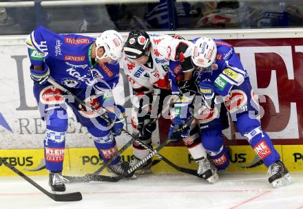 EBEL. Eishockey Bundesliga. EC VSV gegen HC TWK Innsbruck. Curtis Fraser, Klemen Pretnar, (VSV),  Shane Sims (Innsbruck). Villach, am 8.10..2013.
Foto: Kuess 


---
pressefotos, pressefotografie, kuess, qs, qspictures, sport, bild, bilder, bilddatenbank