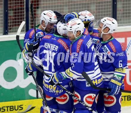 EBEL. Eishockey Bundesliga. EC VSV gegen HC TWK Innsbruck. Jubel Derek Ryan, Markus Peintner, Cole Jarrett, John Hughes, Gerhard Unterluggauer (VSV). Villach, am 8.10..2013.
Foto: Kuess 


---
pressefotos, pressefotografie, kuess, qs, qspictures, sport, bild, bilder, bilddatenbank