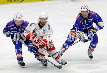 EBEL. Eishockey Bundesliga. EC VSV gegen HCB Suedtirol. Brock McBride, Michael Forney,  (VSV), Sebastien Piche (Bozen). Villach, am 11.10..2013.
Foto: Kuess 


---
pressefotos, pressefotografie, kuess, qs, qspictures, sport, bild, bilder, bilddatenbank