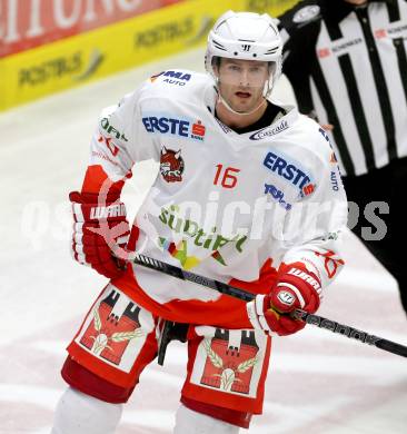 EBEL. Eishockey Bundesliga. EC VSV gegen HCB Suedtirol.  MacGregor Sharp (Bozen). Villach, am 11.10..2013.
Foto: Kuess 


---
pressefotos, pressefotografie, kuess, qs, qspictures, sport, bild, bilder, bilddatenbank