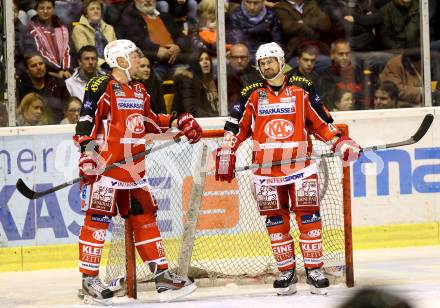 EBEL. Eishockey Bundesliga. KAC gegen EC Red Bull Salzburg. Mike SIklenka, Florian Iberer (KAC). Klagenfurt, am 13.10.2013
Foto: Kuess 

---
pressefotos, pressefotografie, kuess, qs, qspictures, sport, bild, bilder, bilddatenbank