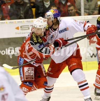 EBEL. Eishockey Bundesliga. KAC gegen EC Red Bull Salzburg. Kirk Furey,  (KAC), Matthew Keith (Salzburg). Klagenfurt, am 13.10.2013
Foto: Kuess 

---
pressefotos, pressefotografie, kuess, qs, qspictures, sport, bild, bilder, bilddatenbank