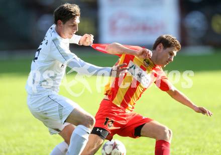 Fussball Kaerntner Liga. ATSV Wolfsberg gegen ATUS Ferlach. Thomas Heine, (Wolfsberg), Markus Dixer (Ferlach). Wolfsberg, 13.10.2013.
Foto: Kuess
---
pressefotos, pressefotografie, kuess, qs, qspictures, sport, bild, bilder, bilddatenbank