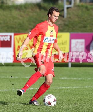 Fussball Kaerntner Liga. ATSV Wolfsberg gegen ATUS Ferlach. Patrick Marzi (Wolfsberg). Wolfsberg, 13.10.2013.
Foto: Kuess
---
pressefotos, pressefotografie, kuess, qs, qspictures, sport, bild, bilder, bilddatenbank