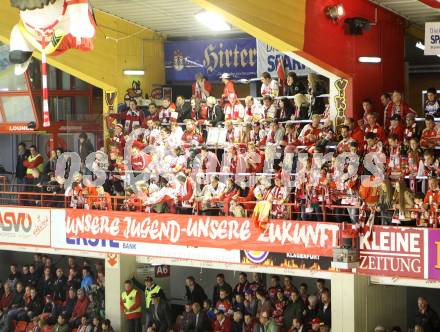 EBEL. Eishockey Bundesliga. KAC gegen EC Red Bull Salzburg. Fans (KAC). Klagenfurt, am 13.10.2013
Foto: Kuess 

---
pressefotos, pressefotografie, kuess, qs, qspictures, sport, bild, bilder, bilddatenbank