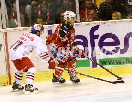 EBEL. Eishockey Bundesliga. KAC gegen EC Red Bull Salzburg. Manuel Geier,  (KAC), Dominique Heinrich (Salzburg). Klagenfurt, am 13.10.2013
Foto: Kuess 

---
pressefotos, pressefotografie, kuess, qs, qspictures, sport, bild, bilder, bilddatenbank