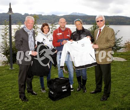 Kaernten Sport Package Uebergabe. Reinhard Tellian, Lisa Perterer, Andreas Rapatz, Michaela Taupe-Traer, Kelag Vorstand Manfred Freitag. Forstsee, 14.10.2013.
Foto: Kuess
---
pressefotos, pressefotografie, kuess, qs, qspictures, sport, bild, bilder, bilddatenbank