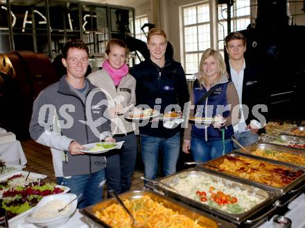 Kaernten Sport Package Uebergabe. Patrick Ofner, Franziska Egarter, Julian Kukla, Kerstin Mueller, Lukas Puchacher. Forstsee, 14.10.2013.
Foto: Kuess
---
pressefotos, pressefotografie, kuess, qs, qspictures, sport, bild, bilder, bilddatenbank