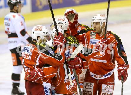 EBEL. Eishockey Bundesliga. KAC gegen HC TWK Innsbruck.  Torjubel Tyler Spurgeon, Maximilian Isopp, Herbert Ratz (KAC). Klagenfurt, am 18.10.2013
Foto: Kuess 

---
pressefotos, pressefotografie, kuess, qs, qspictures, sport, bild, bilder, bilddatenbank