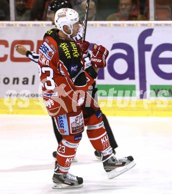 EBEL. Eishockey Bundesliga. KAC gegen HC TWK Innsbruck Die Haie. Torjubel Mike Siklenka (KAC). Klagenfurt, am 18.10.2013.
Foto: Kuess
---
pressefotos, pressefotografie, kuess, qs, qspictures, sport, bild, bilder, bilddatenbank