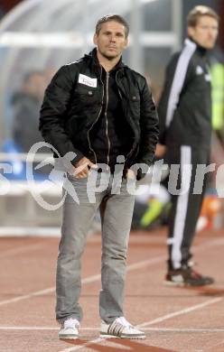 Fussball Bundesliga. RZ Pellets WAC gegen SC Wiener Neustadt. Trainer Dietmar Kuehbauer (WAC). Wolfsberg, am 19.10.2013.
Foto: Kuess
---
pressefotos, pressefotografie, kuess, qs, qspictures, sport, bild, bilder, bilddatenbank