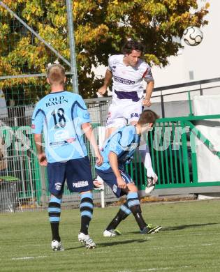 Fussball. Regionalliga. SAK gegen Lafnitz. Andrej Pecnik  (SAK), Christoph Friedl (Lafnitz). Klagenfurt, 19.10.2013.
Foto: Kuess
---
pressefotos, pressefotografie, kuess, qs, qspictures, sport, bild, bilder, bilddatenbank