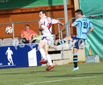 Fussball. Regionalliga. SAK gegen Lafnitz. Martin Lenosek (SAK), Michael Steiner (Lafnitz). Klagenfurt, 19.10.2013.
Foto: Kuess
---
pressefotos, pressefotografie, kuess, qs, qspictures, sport, bild, bilder, bilddatenbank