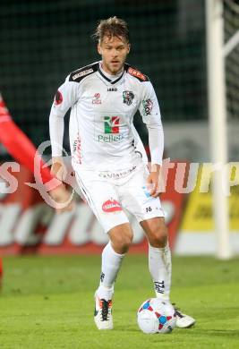 Fussball Bundesliga. RZ Pellets WAC gegen SC Wiener Neustadt. Boris Huettenbrenner (WAC). Wolfsberg, am 19.10.2013.
Foto: Kuess
---
pressefotos, pressefotografie, kuess, qs, qspictures, sport, bild, bilder, bilddatenbank