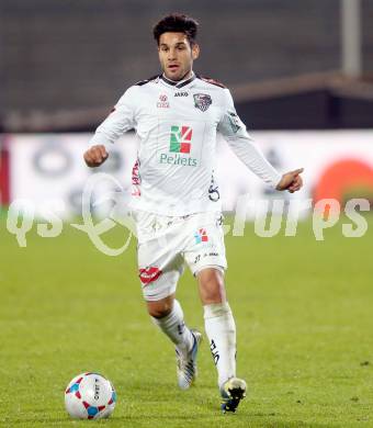 Fussball Bundesliga. RZ Pellets WAC gegen SC Wiener Neustadt. Michele Polverino (WAC). Wolfsberg, am 19.10.2013.
Foto: Kuess
---
pressefotos, pressefotografie, kuess, qs, qspictures, sport, bild, bilder, bilddatenbank