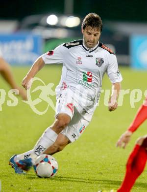 Fussball Bundesliga. RZ Pellets WAC gegen SC Wiener Neustadt. Joachim Standfest (WAC). Wolfsberg, am 19.10.2013.
Foto: Kuess
---
pressefotos, pressefotografie, kuess, qs, qspictures, sport, bild, bilder, bilddatenbank