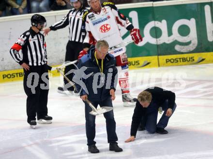 EBEL. Eishockey Bundesliga. EC VSV gegen KAC. Eisreparatur vor Spielbeginn. Villach, am 22.10..2013.
Foto: Kuess 


---
pressefotos, pressefotografie, kuess, qs, qspictures, sport, bild, bilder, bilddatenbank