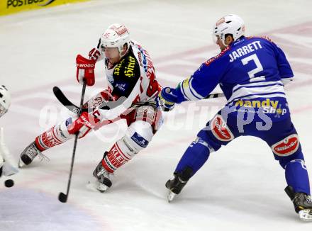 EBEL. Eishockey Bundesliga. EC VSV gegen KAC. Rodney Coleman Jarrett, (VSV), David Schuller  (KAC). Villach, am 22.10..2013.
Foto: Kuess 


---
pressefotos, pressefotografie, kuess, qs, qspictures, sport, bild, bilder, bilddatenbank