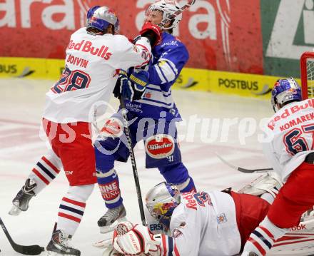 EBEL. Eishockey Bundesliga. EC VSV gegen EC Red Bull Salzburg.  Marco Pewal, (VSV), Michael Boivin, Luka Gracnar  (Salzburg). Villach, am 25.10..2013.
Foto: Kuess 


---
pressefotos, pressefotografie, kuess, qs, qspictures, sport, bild, bilder, bilddatenbank