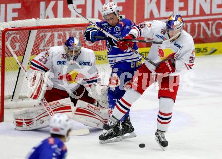 EBEL. Eishockey Bundesliga. EC VSV gegen EC Red Bull Salzburg. Patrick Platzer, (VSV),  Lukas Gracnar, Michael Boivin (Salzburg). Villach, am 25.10..2013.
Foto: Kuess 


---
pressefotos, pressefotografie, kuess, qs, qspictures, sport, bild, bilder, bilddatenbank