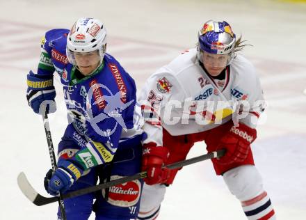 EBEL. Eishockey Bundesliga. EC VSV gegen EC Red Bull Salzburg. Stefan Bacher, (VSV), Matthew Keith  (Salzburg). Villach, am 25.10..2013.
Foto: Kuess 


---
pressefotos, pressefotografie, kuess, qs, qspictures, sport, bild, bilder, bilddatenbank