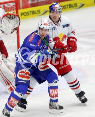 EBEL. Eishockey Bundesliga. EC VSV gegen EC Red Bull Salzburg. Marco Pewal, (VSV), Brian Fahey  (Salzburg). Villach, am 25.10..2013.
Foto: Kuess 


---
pressefotos, pressefotografie, kuess, qs, qspictures, sport, bild, bilder, bilddatenbank