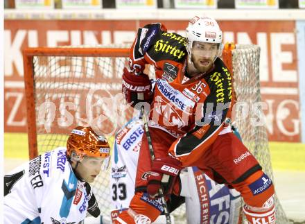 EBEL. Eishockey Bundesliga. KAC gegen EHC LIWEST Linz. Andreas Noedl, (KAC), Daniel Mitterdorfer  (Linz). Klagenfurt, am 25.10.2013
Foto: Kuess 

---
pressefotos, pressefotografie, kuess, qs, qspictures, sport, bild, bilder, bilddatenbank