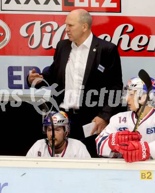 EBEL. Eishockey Bundesliga. EC VSV gegen EC Red Bull Salzburg.  Trainer Don Jackson (Salzburg). Villach, am 25.10..2013.
Foto: Kuess 


---
pressefotos, pressefotografie, kuess, qs, qspictures, sport, bild, bilder, bilddatenbank