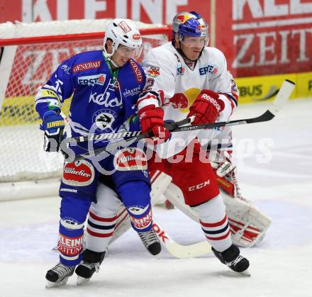 EBEL. Eishockey Bundesliga. EC VSV gegen EC Red Bull Salzburg. Marco Pewal,  (VSV), Brian Fahey (Salzburg). Villach, am 25.10..2013.
Foto: Kuess 


---
pressefotos, pressefotografie, kuess, qs, qspictures, sport, bild, bilder, bilddatenbank