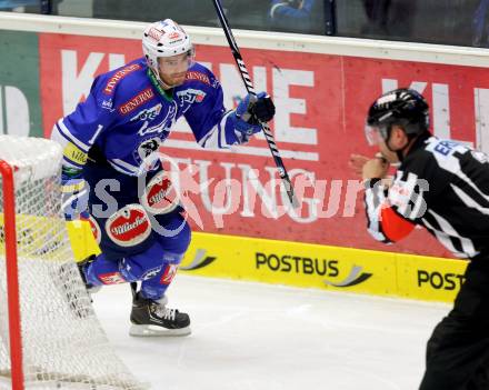 EBEL. Eishockey Bundesliga. EC VSV gegen EC Red Bull Salzburg. Torjubel Derek Ryan (VSV). Villach, am 25.10..2013.
Foto: Kuess 


---
pressefotos, pressefotografie, kuess, qs, qspictures, sport, bild, bilder, bilddatenbank