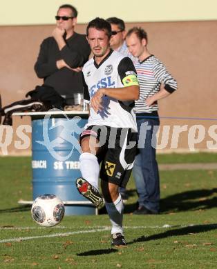 Fussball. Kaerntner Liga. Treibach gegen Spittal/Drau. Juergen Gerhard Pichorner  (Spittal). Treibach, 26.10.2013.
Foto: Kuess
---
pressefotos, pressefotografie, kuess, qs, qspictures, sport, bild, bilder, bilddatenbank