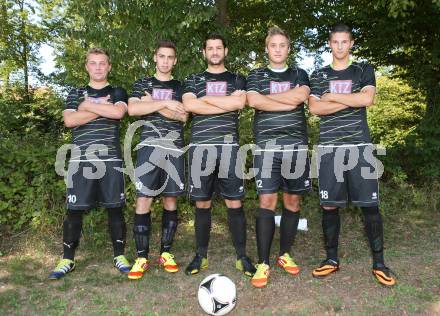 Fussball 2. Klasse C. Viktring. Peter Spitzer, Dominik Radl, Marco Eder, Marcel Santner, David Dieter Killar. Klagenfurt, 7.9.2013.
Foto: Kuess
---
pressefotos, pressefotografie, kuess, qs, qspictures, sport, bild, bilder, bilddatenbank