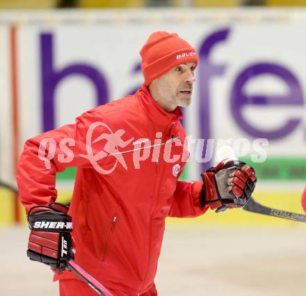 EBEL Eishockey. Training. KAC. CHRISTER OLSSON. Klagenfurt, 19.10.2013.
Foto: Kuess
---
pressefotos, pressefotografie, kuess, qs, qspictures, sport, bild, bilder, bilddatenbank