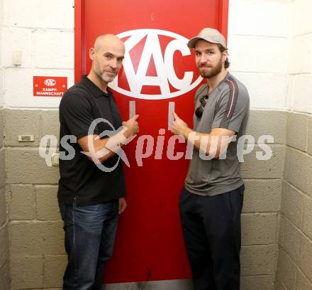 EBEL Eishockey. KAC. Christer Olsson, Andreas Noedl. Klagenfurt, 21.10.2013.
Foto: Kuess
---
pressefotos, pressefotografie, kuess, qs, qspictures, sport, bild, bilder, bilddatenbank