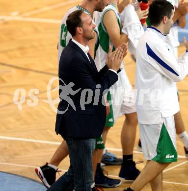 Basketball 2. Bundesliga. KOS Klagenfurt/Celovec gegen Panaceo Villach Raiders. Stefan Hribar (Sportlicher Leiter KOS). Klagenfurt, 26.10.2013.
Foto: Kuess
---
pressefotos, pressefotografie, kuess, qs, qspictures, sport, bild, bilder, bilddatenbank