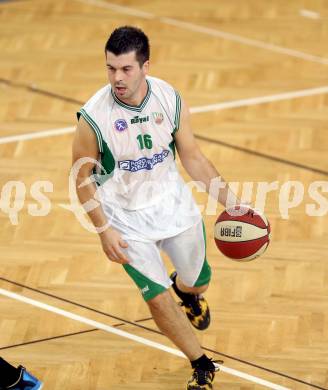 Basketball 2. Bundesliga. KOS Klagenfurt/Celovec gegen Panaceo Villach Raiders. Darko Prolic (KOS). Klagenfurt, 26.10.2013.
Foto: Kuess
---
pressefotos, pressefotografie, kuess, qs, qspictures, sport, bild, bilder, bilddatenbank