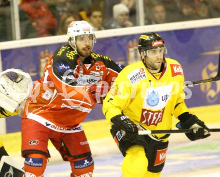 EBEL. Eishockey Bundesliga. KAC gegen UPC Vienna Capitals. Andreas Noedl, (KAC),  Adrian Veidemann (Caps). Klagenfurt, am 27.10.2013
Foto: Kuess 

---
pressefotos, pressefotografie, kuess, qs, qspictures, sport, bild, bilder, bilddatenbank