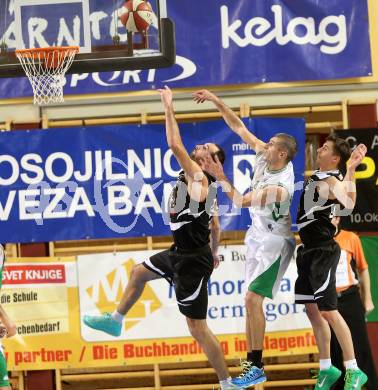 Basketball 2. Bundesliga. KOS Klagenfurt/Celovec gegen Panaceo Villach Raiders. Ales Primc,  (KOS), Matic Pticak, Benjamin Fercher  (Villach). Klagenfurt, 26.10.2013.
Foto: Kuess
---
pressefotos, pressefotografie, kuess, qs, qspictures, sport, bild, bilder, bilddatenbank